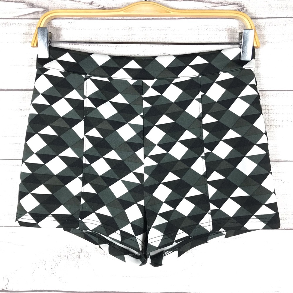 Forever 21 High Waisted Zip Up Geometric Shorts